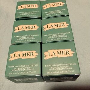 La Mer Green Boxes with Gold Logo - Set of Six
